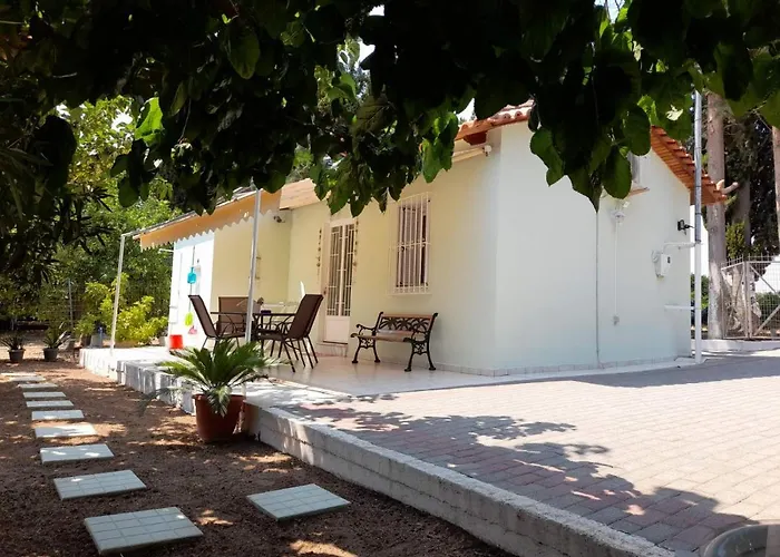 Eirini House Holiday home *